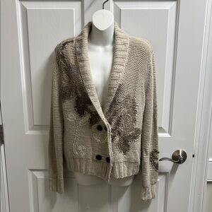 Eddie Bauer women’s Beige Floral Cardigan Sweater hand knit size medium M